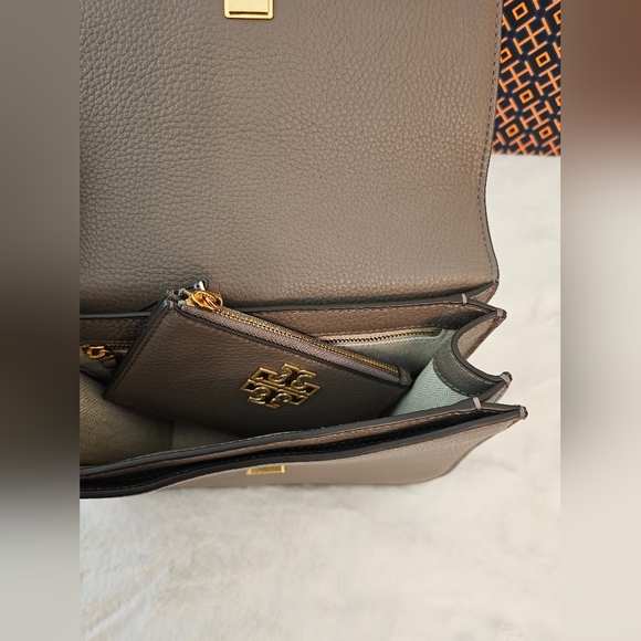 BRAND NEW! TORY BURCH BRITTEN ADJUSTABLE SHOULDER/CROSSBODY BAG & CARD CASE BUND - Picture 8 of 16